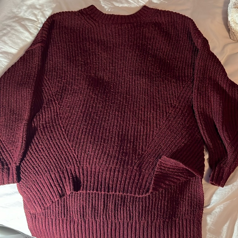 Maroon American Eagle sweater. Size small.